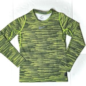 Nike PRO Dri-Fit Fitted Warm Long Sleeve Top Shirt Volt 702 Boys Size‎ XL Green